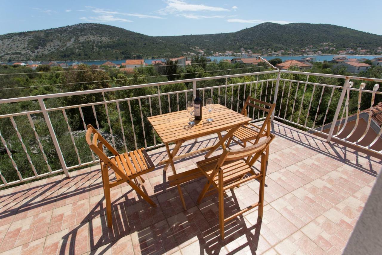Apartman Paula 1 Apartment Vinisce ภายนอก รูปภาพ